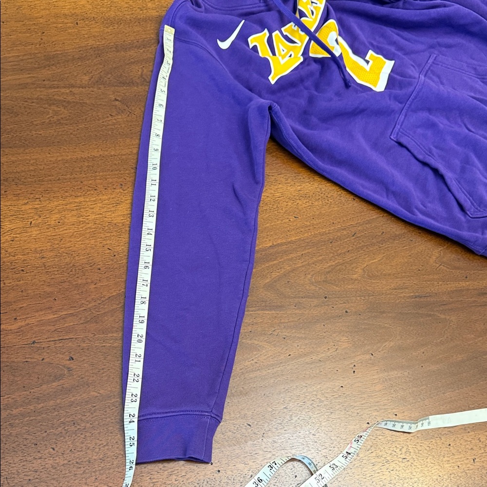 Purple Lakers Hoodie Nike #2 on Back BALL Sweater Hoodie Size Small NBA - Picture 10 of 16